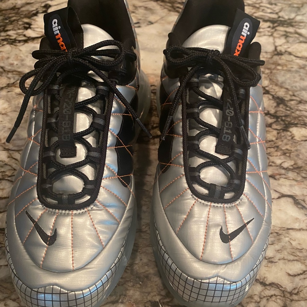 Men’s Nike Air Max MX-720-818 Shoes Size 11
